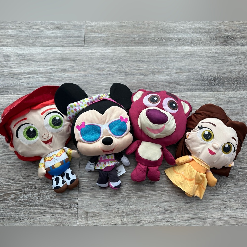 2/$20 Disney Doorables Plush Lot